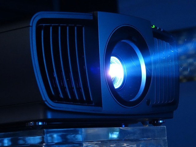 激光VS高亮LED 未來誰將成為市場主宰？ 
