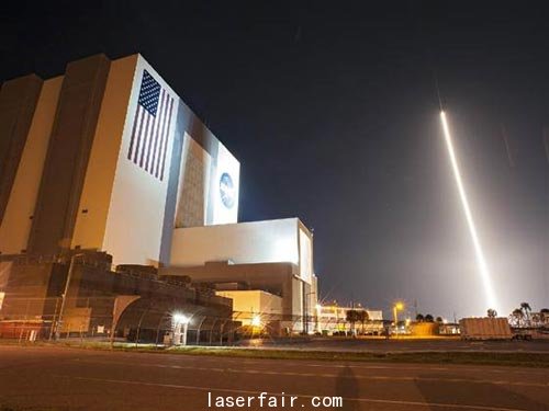 1月30日，TDRS-K衛(wèi)星從肯尼迪太空中心發(fā)射升空