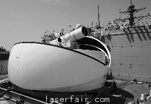 安裝在“杜威”號(hào)導(dǎo)彈驅(qū)逐艦上的激光武器系統(tǒng)。
