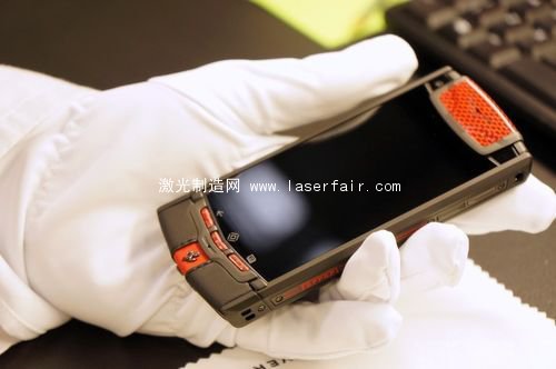 一探Vertu總部究竟：最奢侈的手機(jī)是怎么造出來(lái)的？